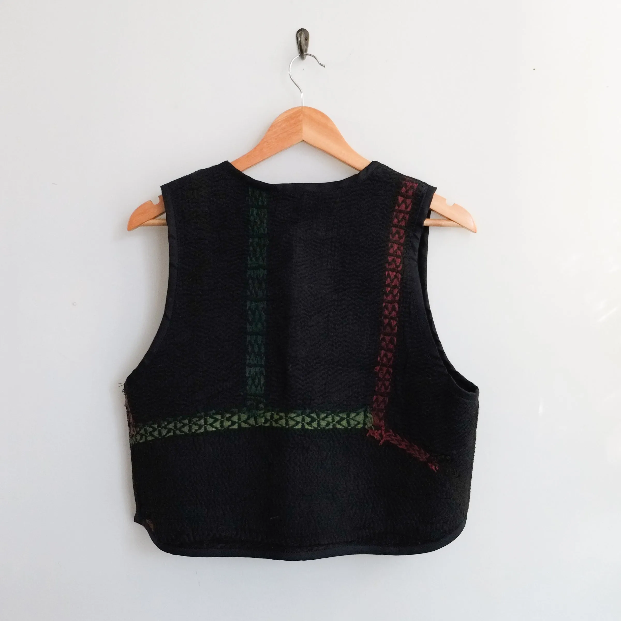 Amelia Sleeve Vest Black with Green and Red Embroidery M097