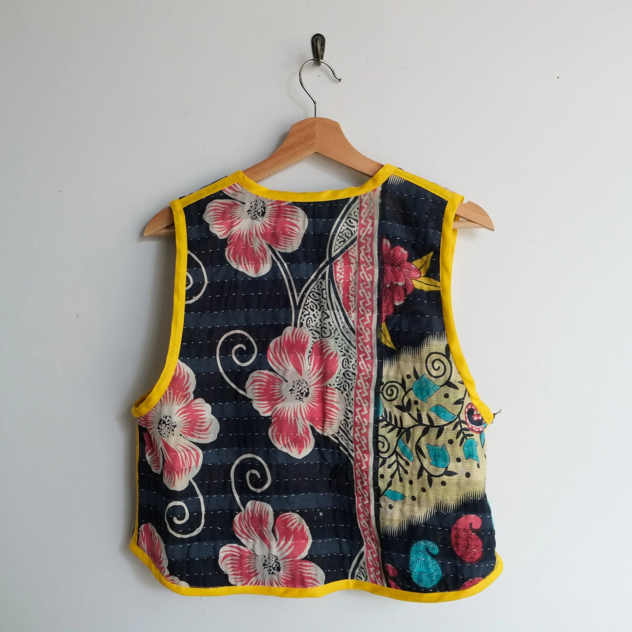 Amelia Vest Green and Yellow Floral L060