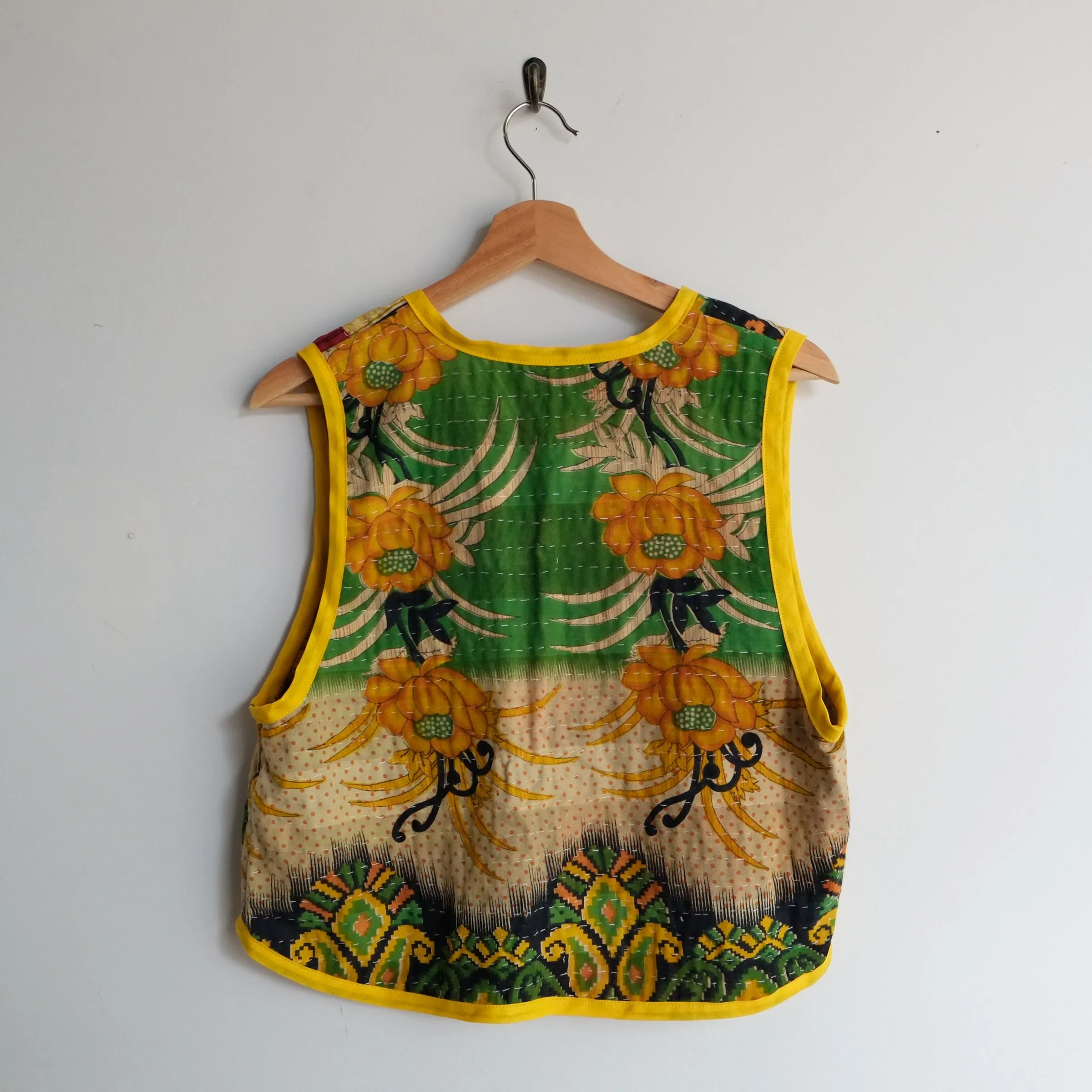 Amelia Vest Green and Yellow Floral L060