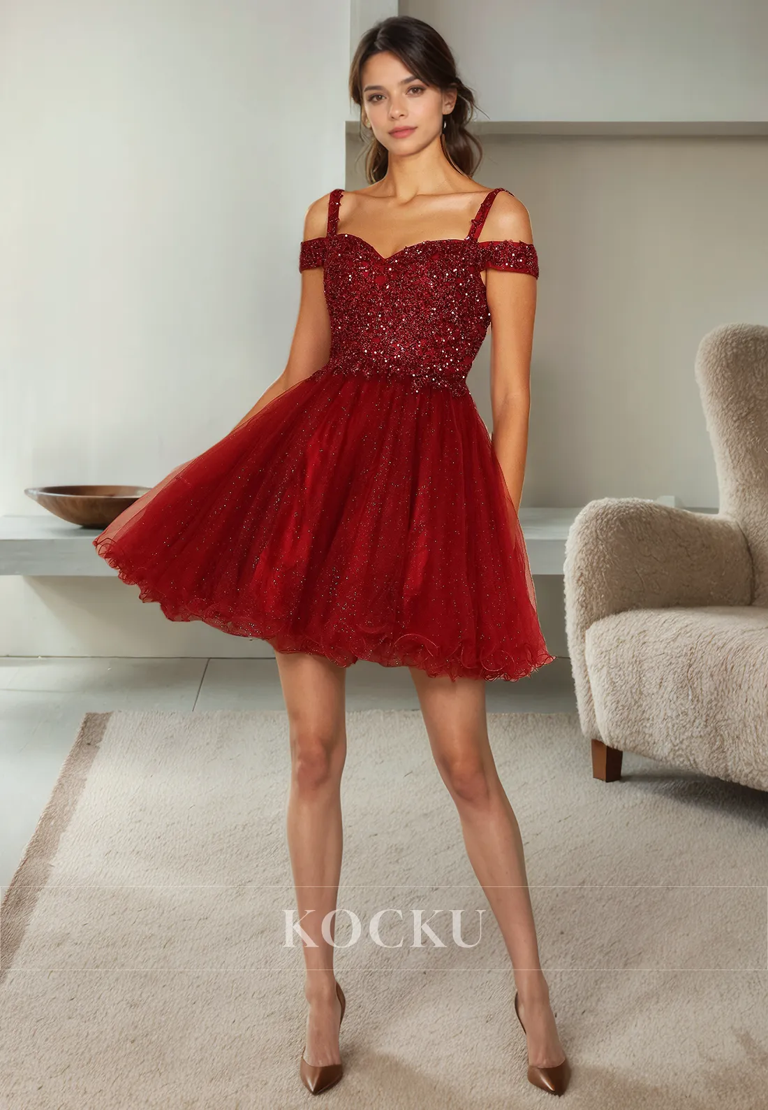 Elegant & Luxurious Straps Appliques Sparkly Party Homecoming Dress