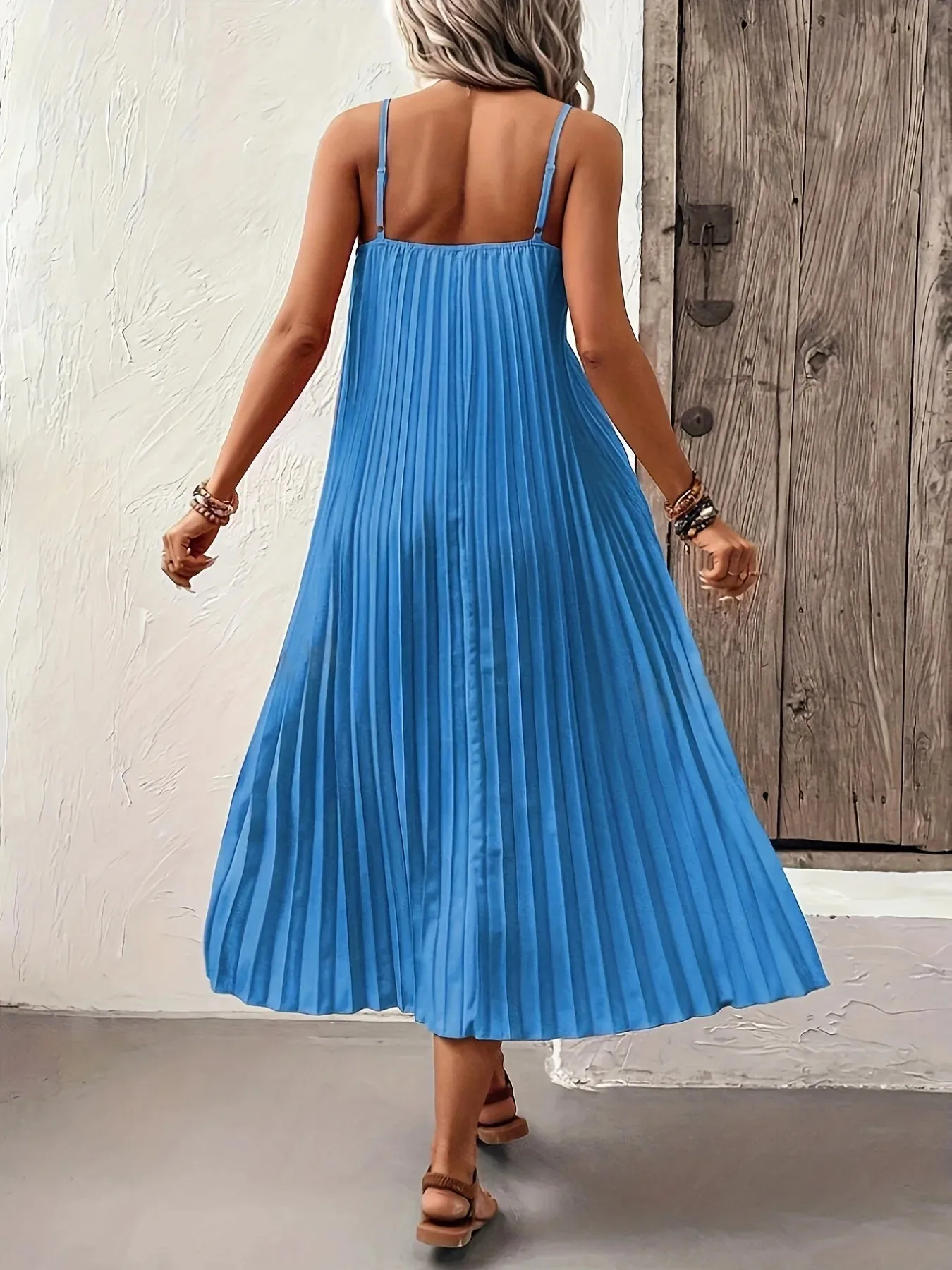 LVSANW Elegant and fashionable solid color pleated V-neck off shoulder strap dress for European and American women